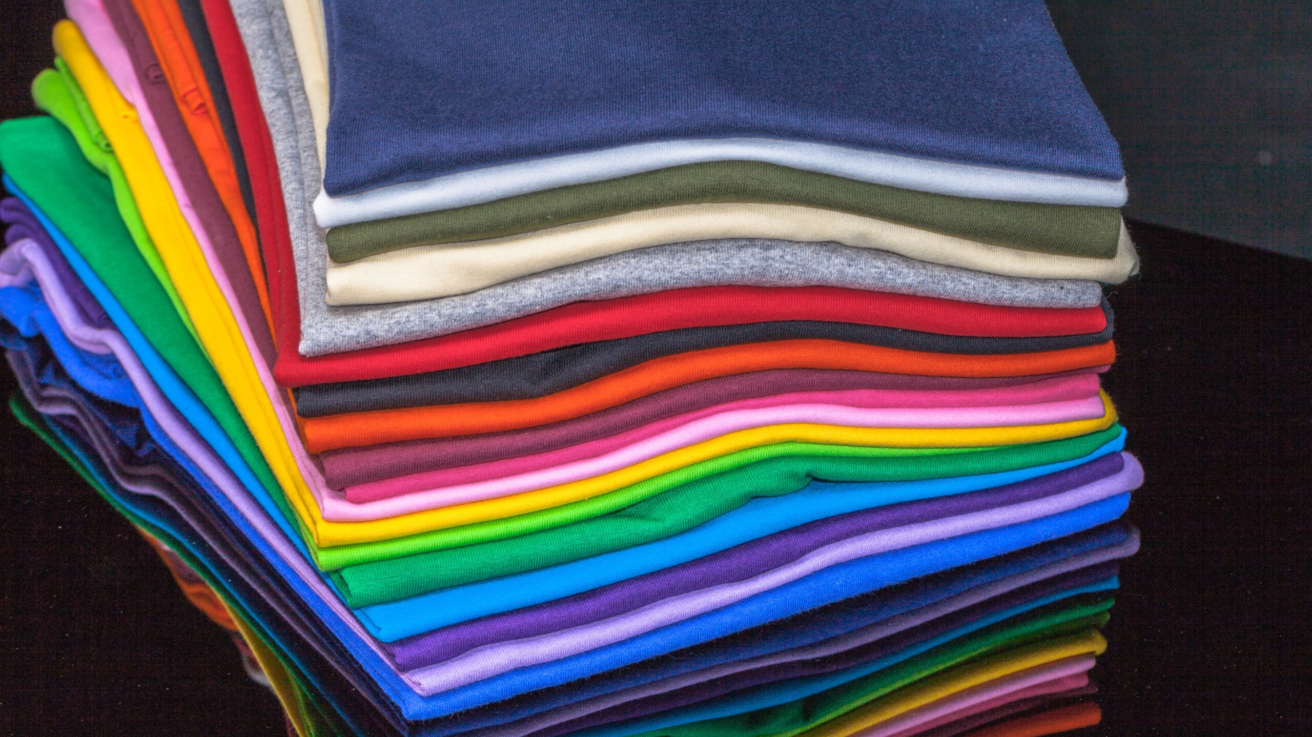 Screen Printing T-Shirts: Choosing the Best Fabric for Your Design