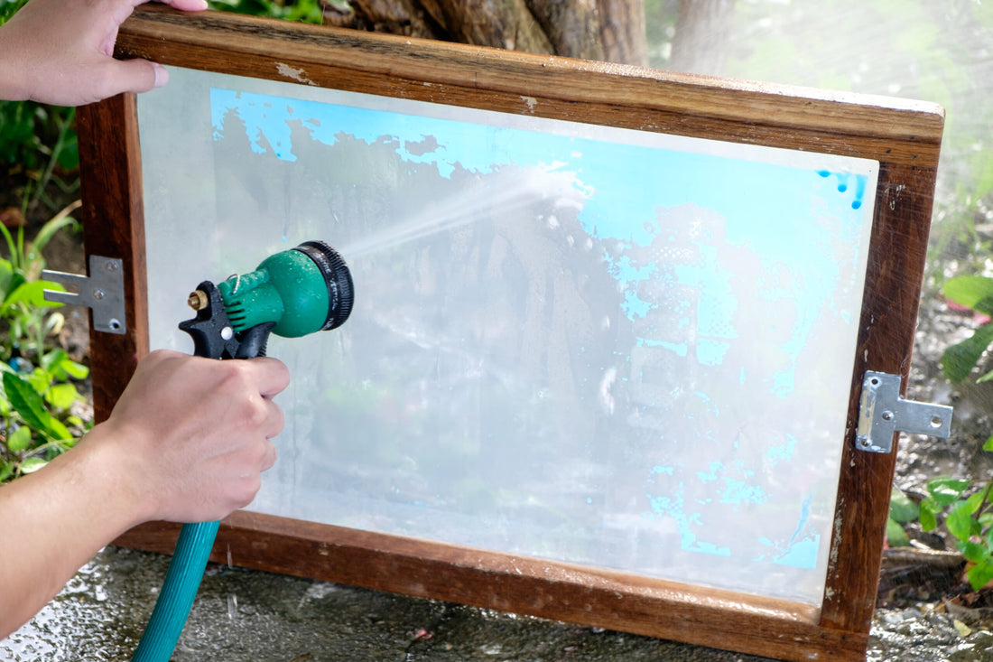How to Clean a Screen Printing Screen